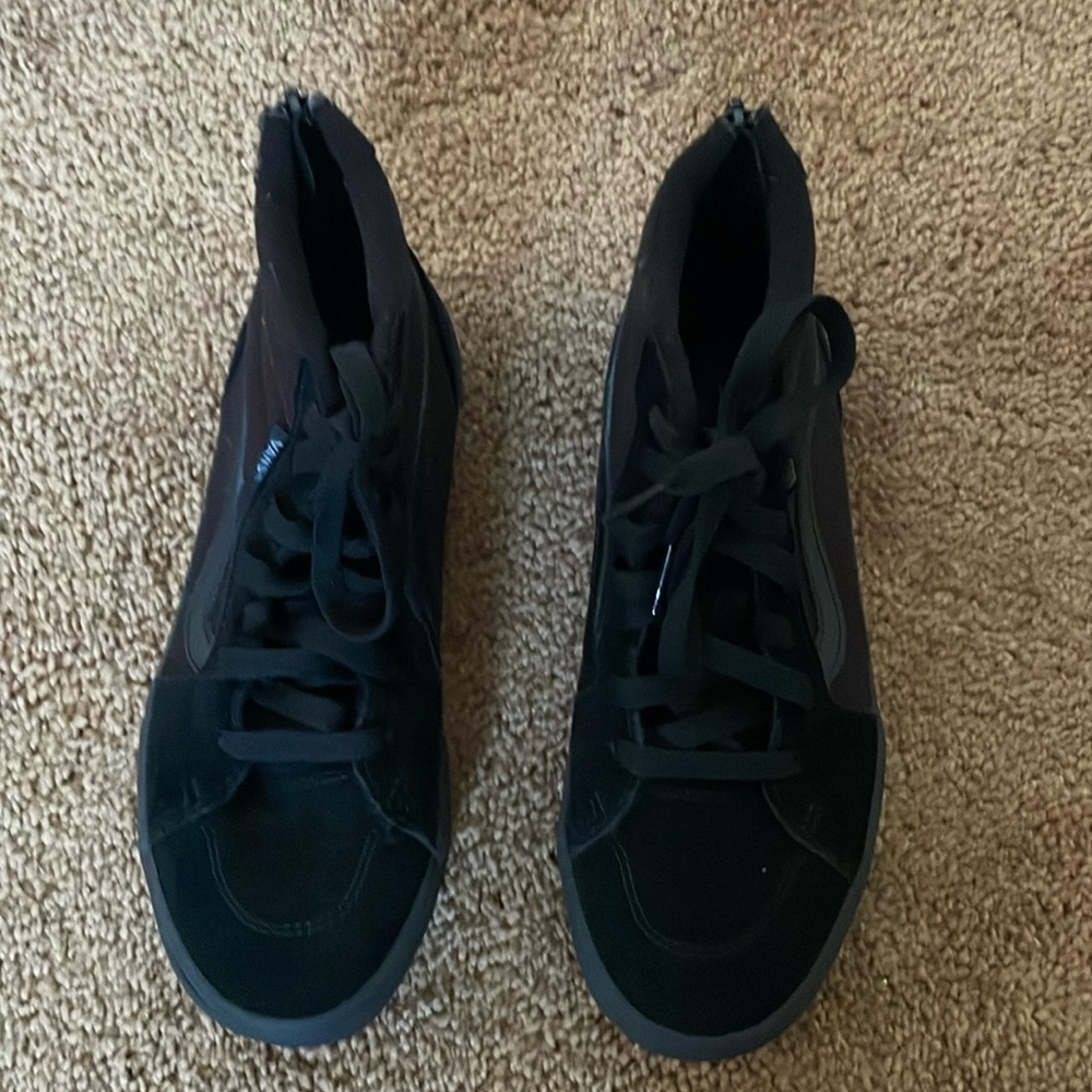 Vans big boys size 4